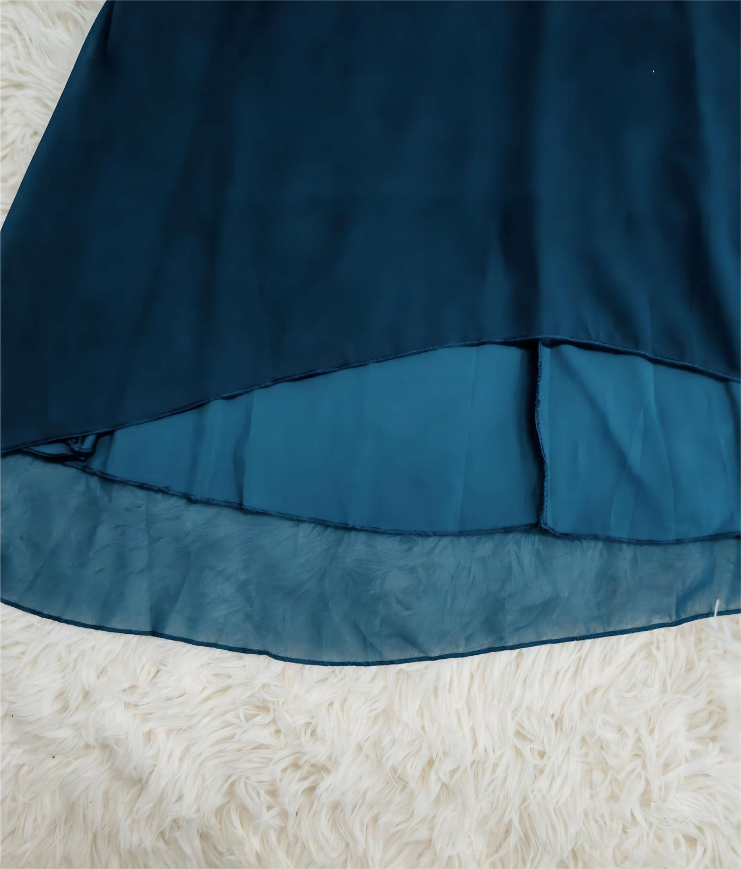 Blaues Midikleid: Kurze Ärmel & Schnürung – Perfekt für Frühling