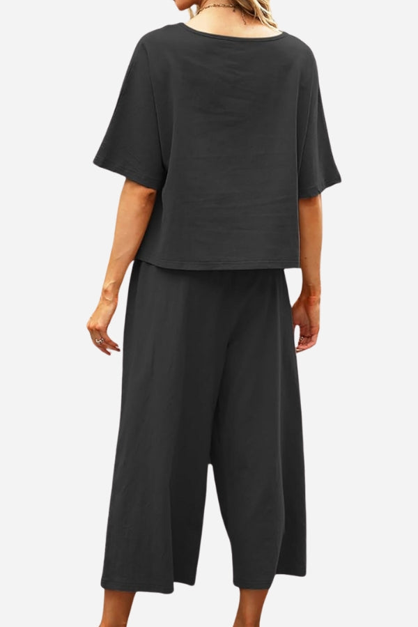 Zweiteiliges Set für Damen in modernem und lässigem Stil