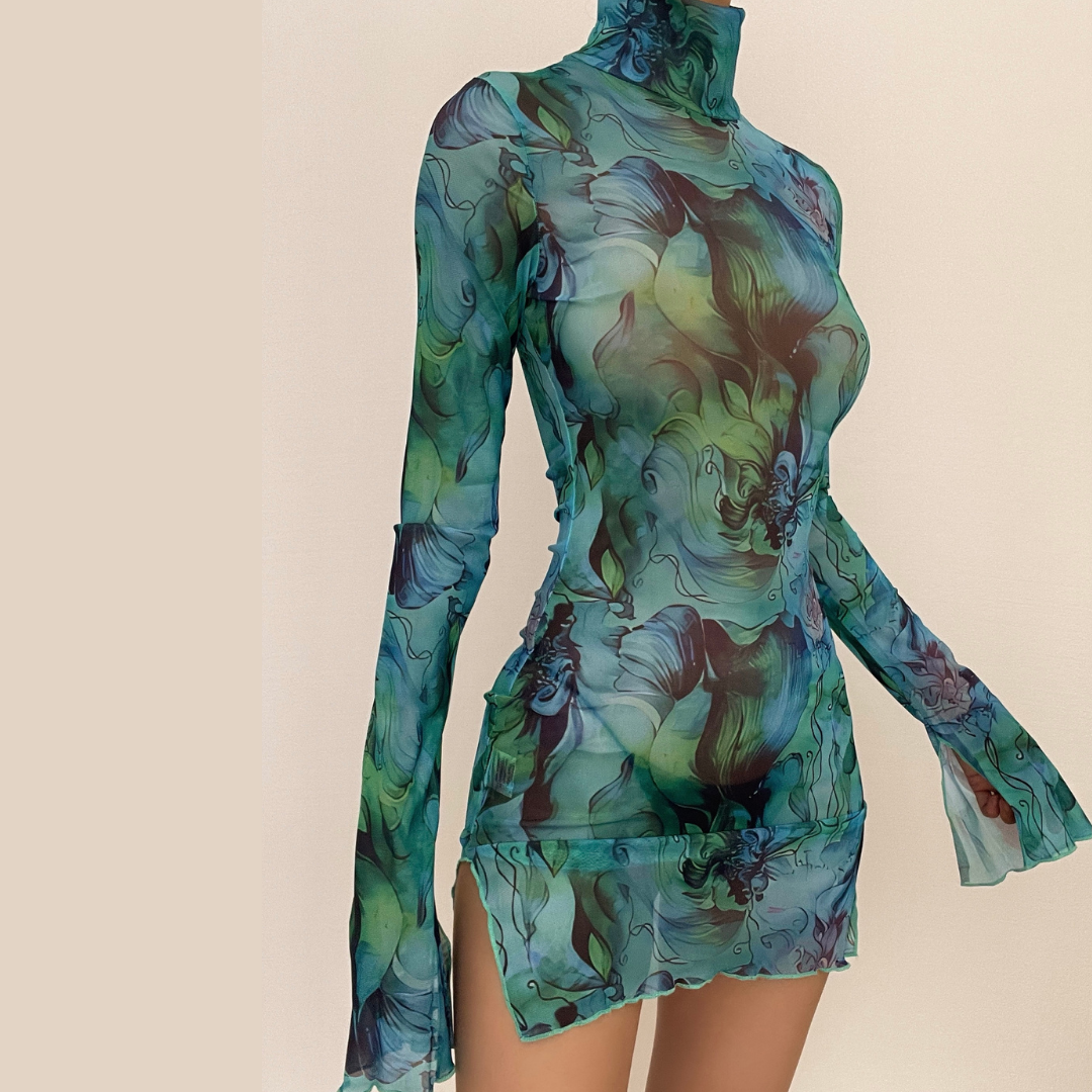 Elegantes Netzstoffkleid mit Rollkragen und Schlitz