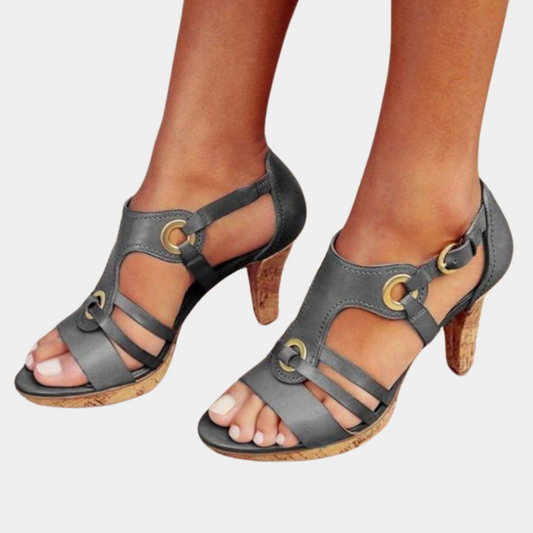 Damen Sandalen mit Absatz: Stylisch & bequem für den Sommer