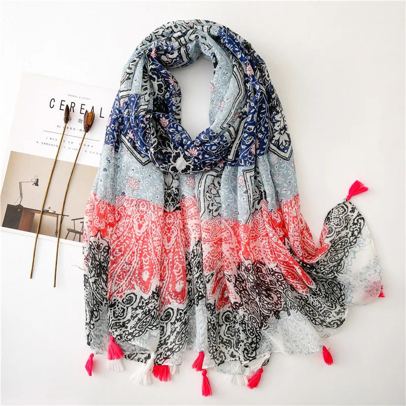 Frauen Schal mit Polka-Dots & Blumenmuster für kalte Tage