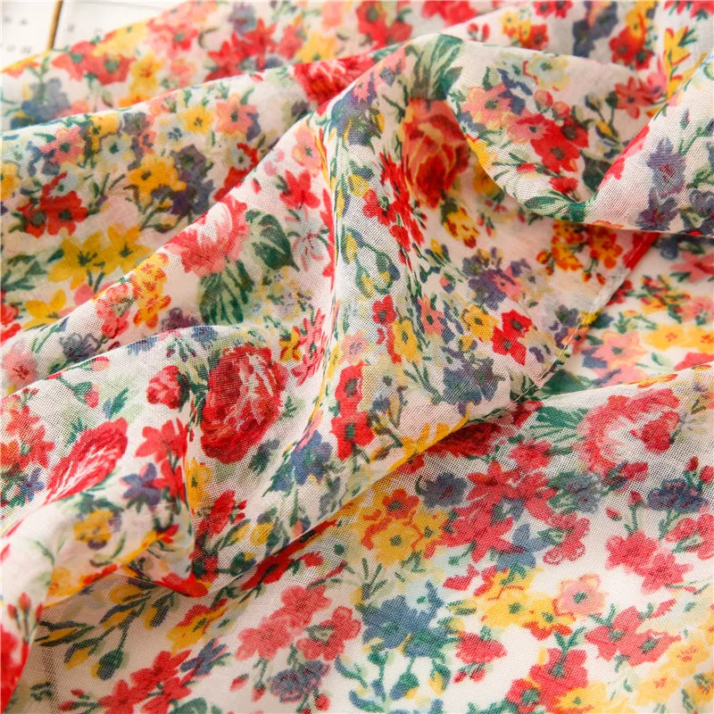Frauen Schal mit Polka-Dots & Blumenmuster für kalte Tage