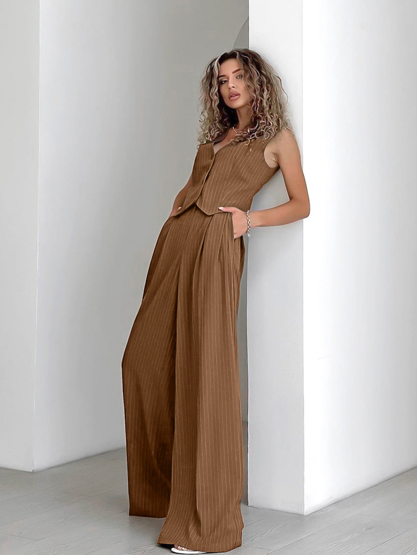 Gestreiftes Weste-Hosen-Set: Stilvoll & Bequem für Herbst