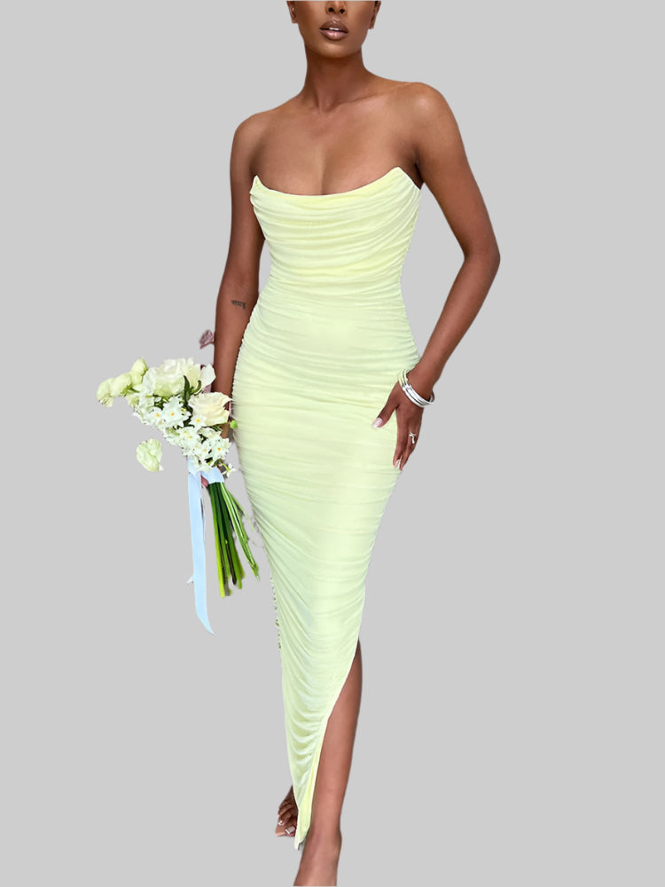 Kleider für Frauen – Elegantes schulterfreies Maxikleid in zarten Farben