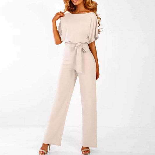 Jumpsuit mit kurzen Ärmeln und Gürtel für einen stilvollen Look
