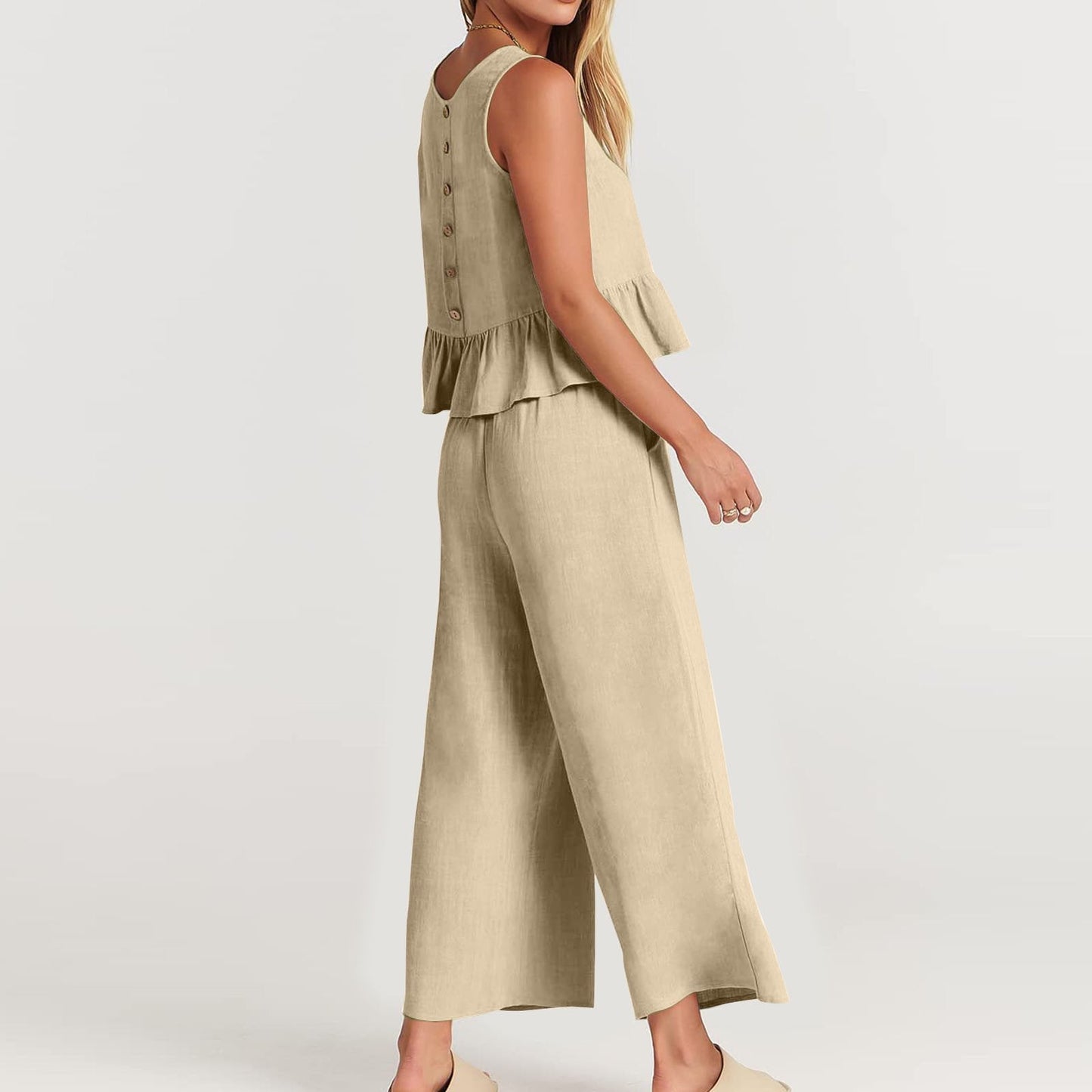 Set aus zweiteiligem Sommeroutfit für Damen. Ideal für warme Tage