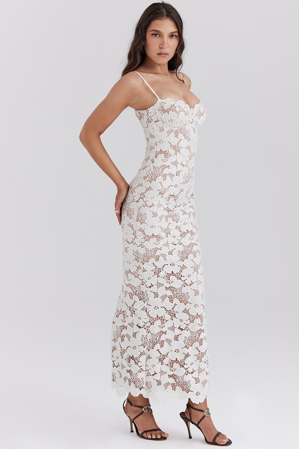 Elegantes Blumen-Kleid Weiß: Perfekt für Frühling & Sommer