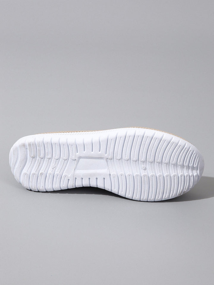 Bequeme orthopädische Damenschuhe: Unterstützung & Stil