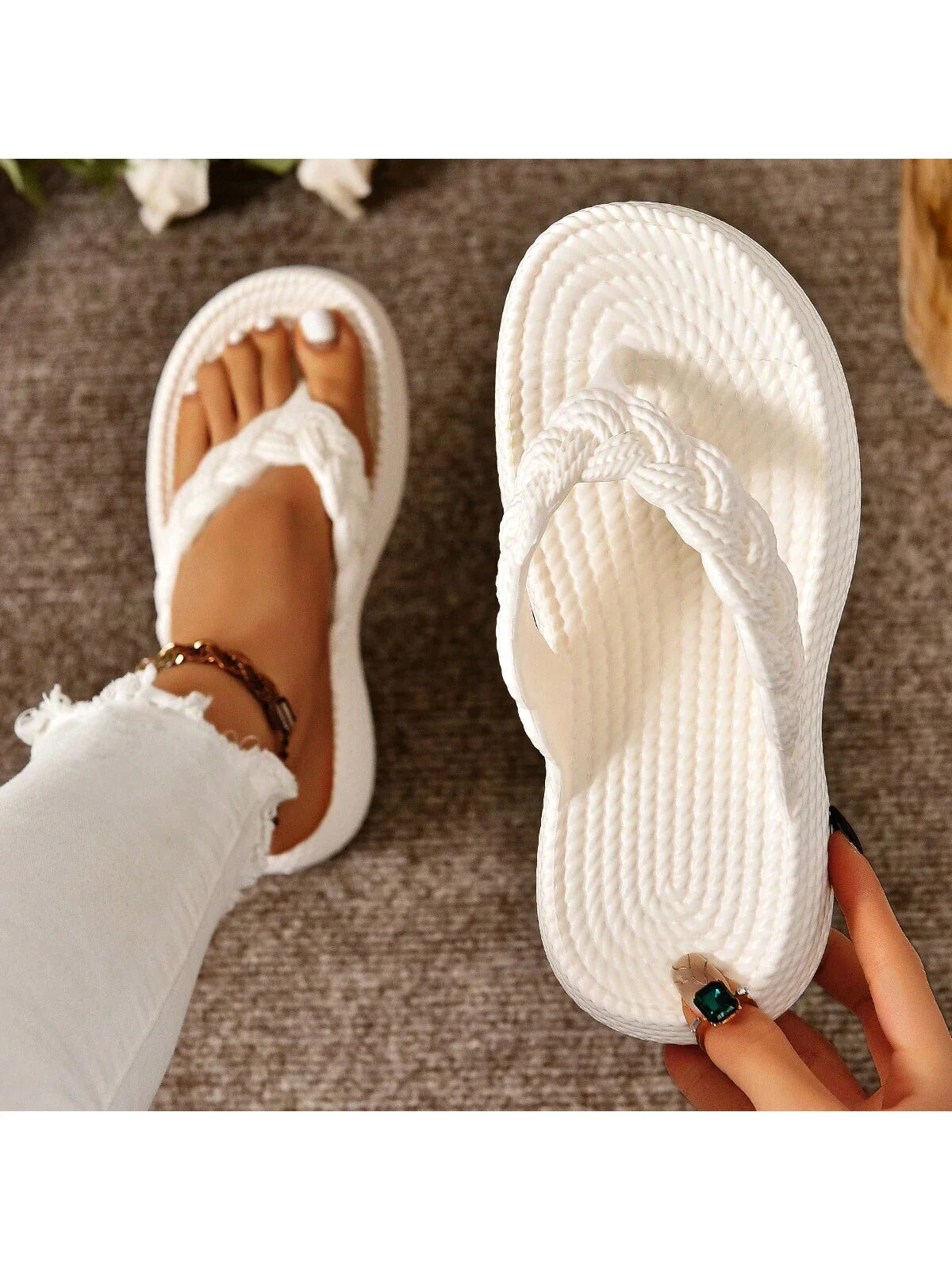 Sandalen mit geflochtenem Muster und weicher, dicker EVA-Sohle