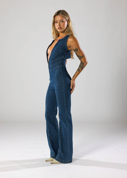 Jumpsuit aus hochwertigem Denim für moderne und stilvolle Frauen