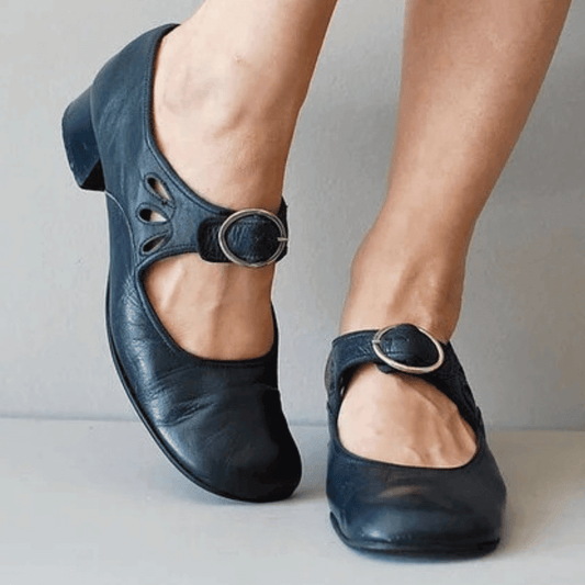 Sandalen aus Leder für Damen: Stilvolle und bequeme Hausschuhe