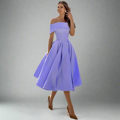 Elegantes trägerloses Satin-Partykleid für festliche Anlässe