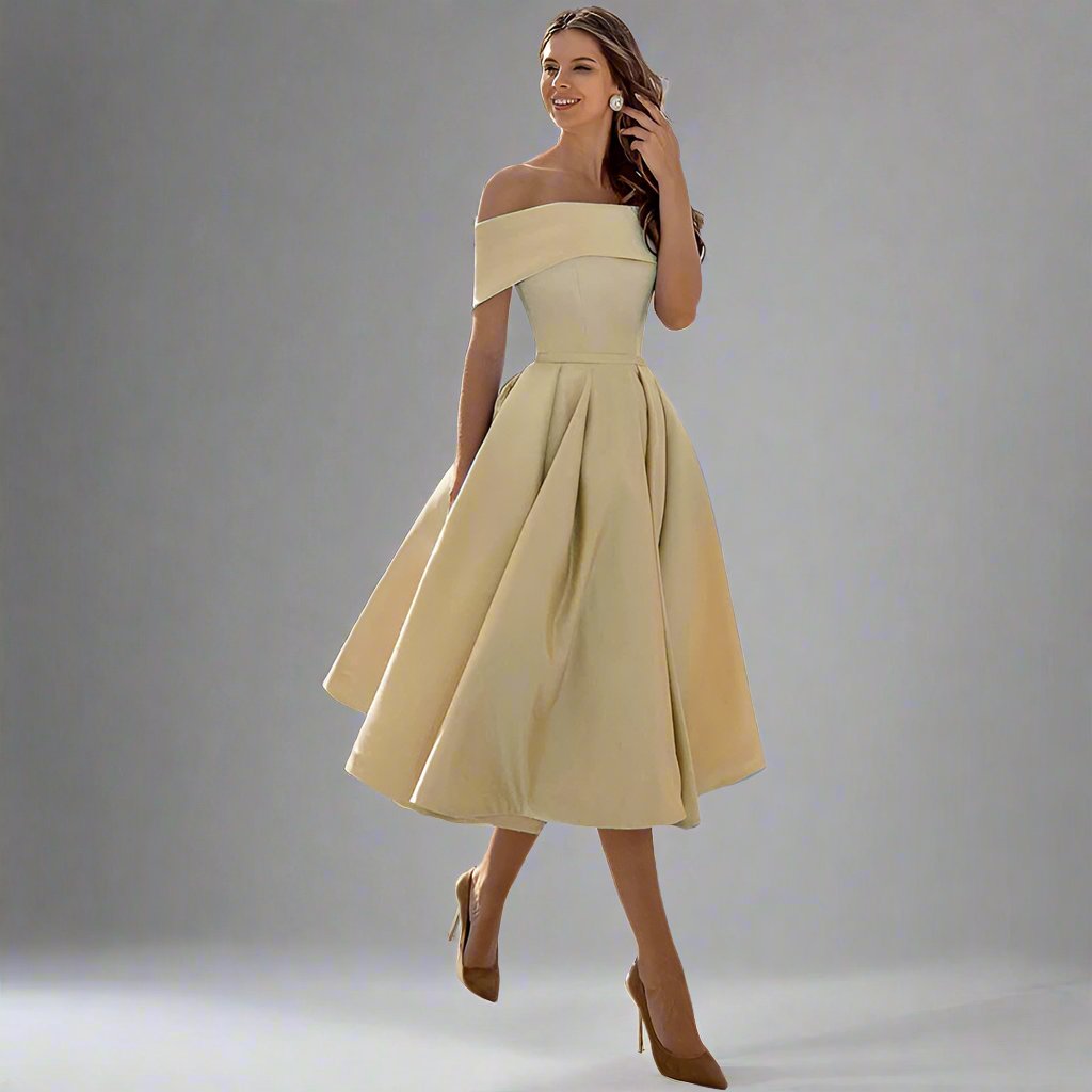 Elegantes trägerloses Satin-Partykleid für festliche Anlässe