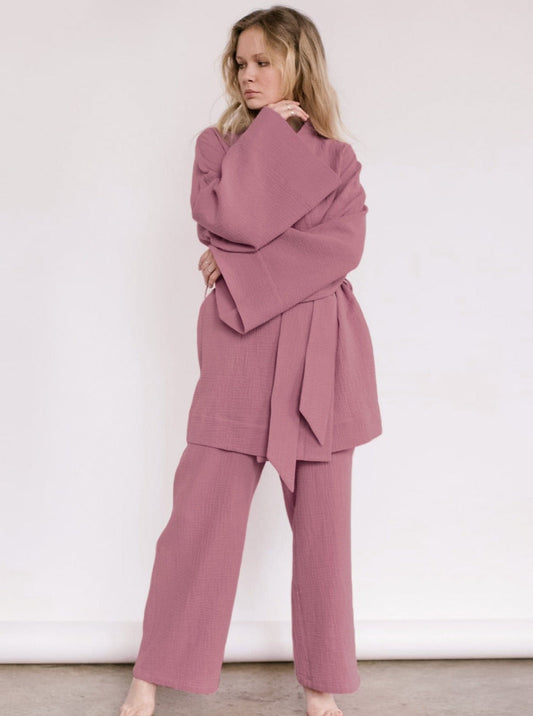 Elegantes Frauen Set: Lockere Hose & Oberteil in Rosé