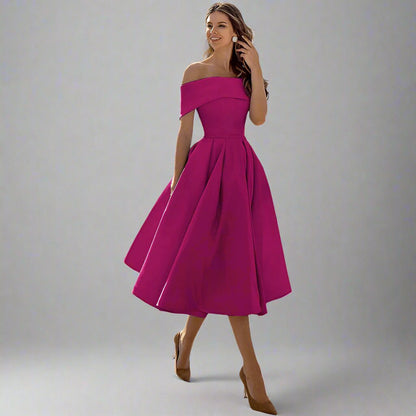 Elegantes trägerloses Satin-Partykleid für festliche Anlässe